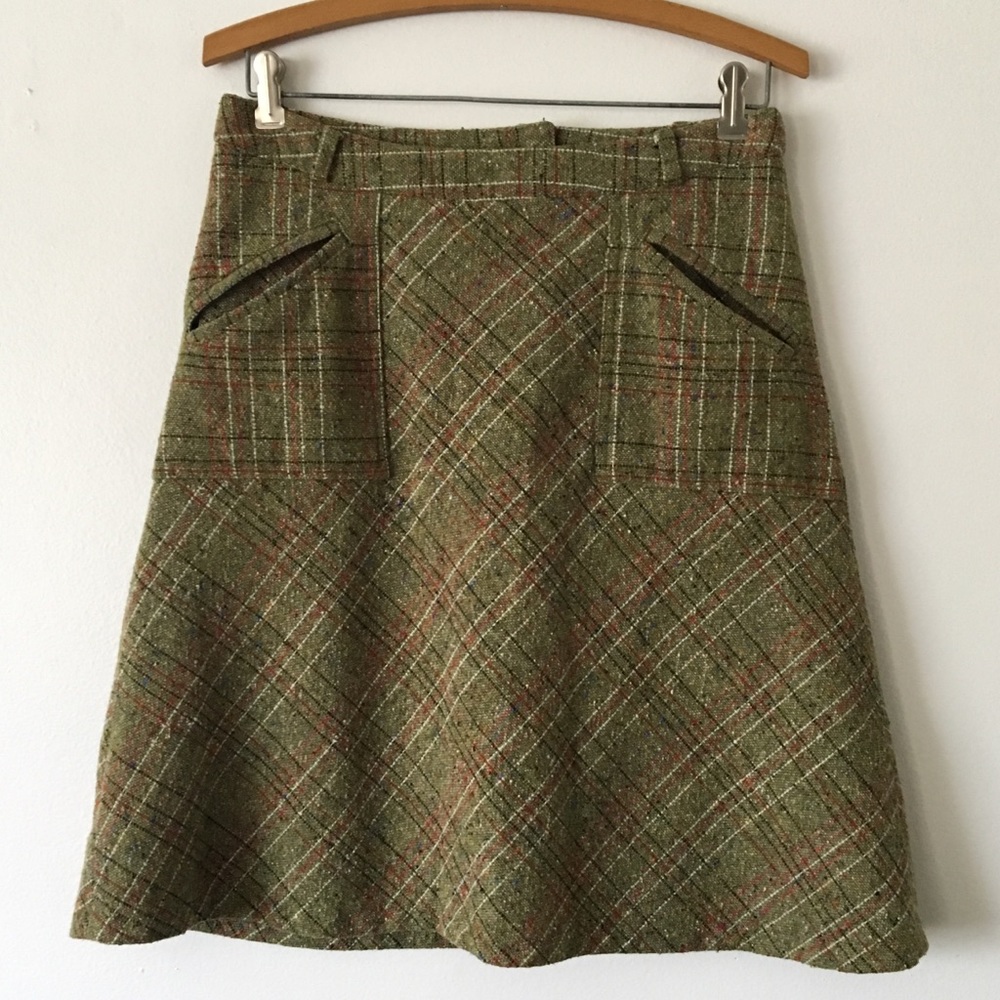 H&M olive wool blend tweed fall / winter skirt
